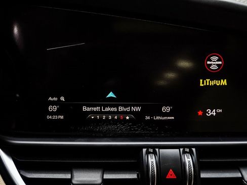 Used 2018 Alfa Romeo Giulia Ti w/ Quick Order Package 22X Lusso image 25