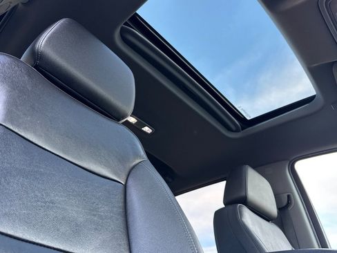 Used 2021 Chevrolet Silverado 1500 LT Trail Boss w/ Convenience Package II image 14