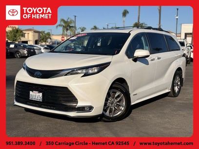 Used 2021 Toyota Sienna XLE