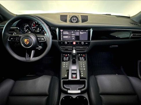 New 2026 Porsche Macan AWD/4WD image 14