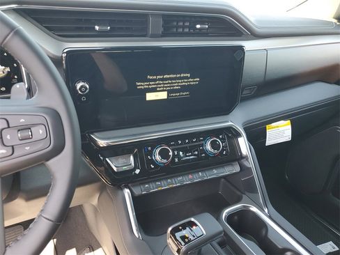 New 2026 GMC Sierra 1500 Denali w/ Denali Reserve Package image 16