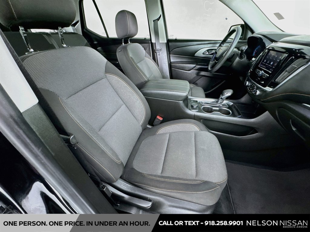 Used 2021 Chevrolet Traverse LS w/ LPO, Blackout Package FWD image 27