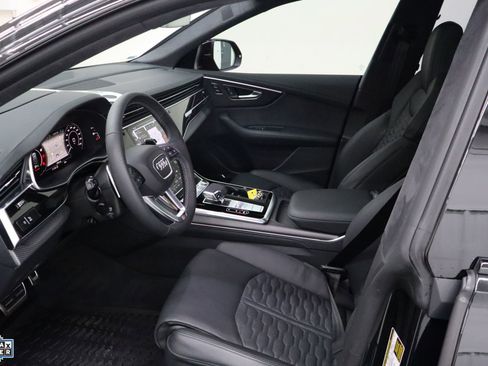 Used 2025 Audi RS Q8 performance image 26