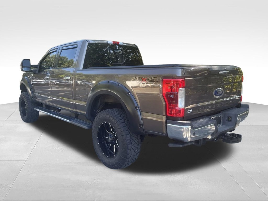 Used 2017 Ford F250 XLT w/ XLT Premium Package AWD/4WD image 3