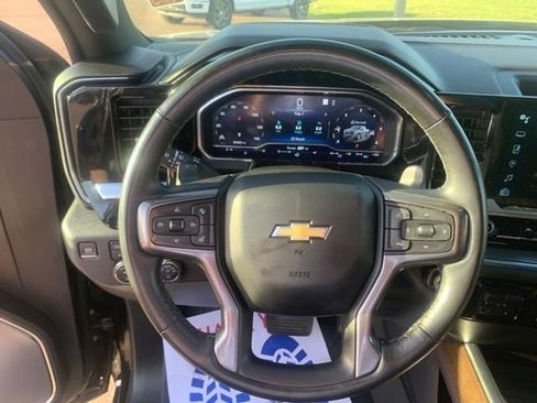 Used 2023 Chevrolet Silverado 1500 High Country AWD/4WD image 17
