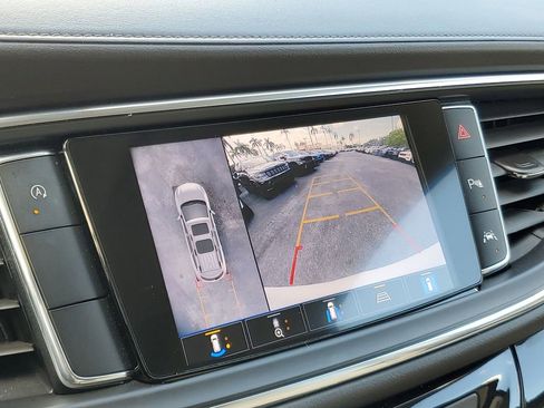 Used 2022 Buick Enclave Avenir image 22