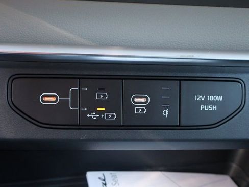 New 2026 Kia Carnival EX FWD image 28