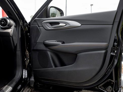 New 2025 Alfa Romeo Tonale w/ Premium Package image 38