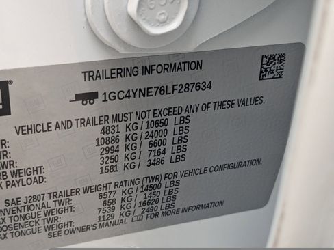 Used 2020 Chevrolet Silverado 2500 LT w/ Convenience Package image 20