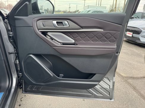 New 2026 Ford Explorer Platinum AWD/4WD image 29