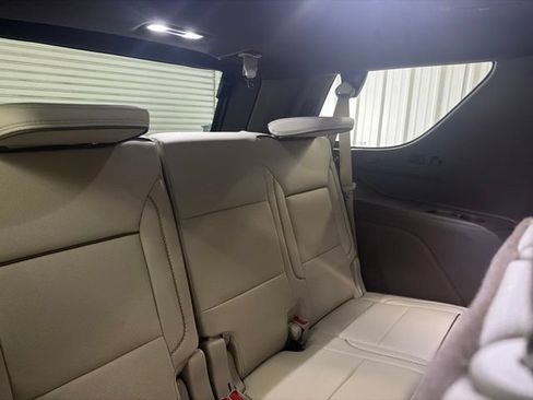 Used 2026 GMC Yukon Denali w/ Denali Reserve Package AWD/4WD image 22