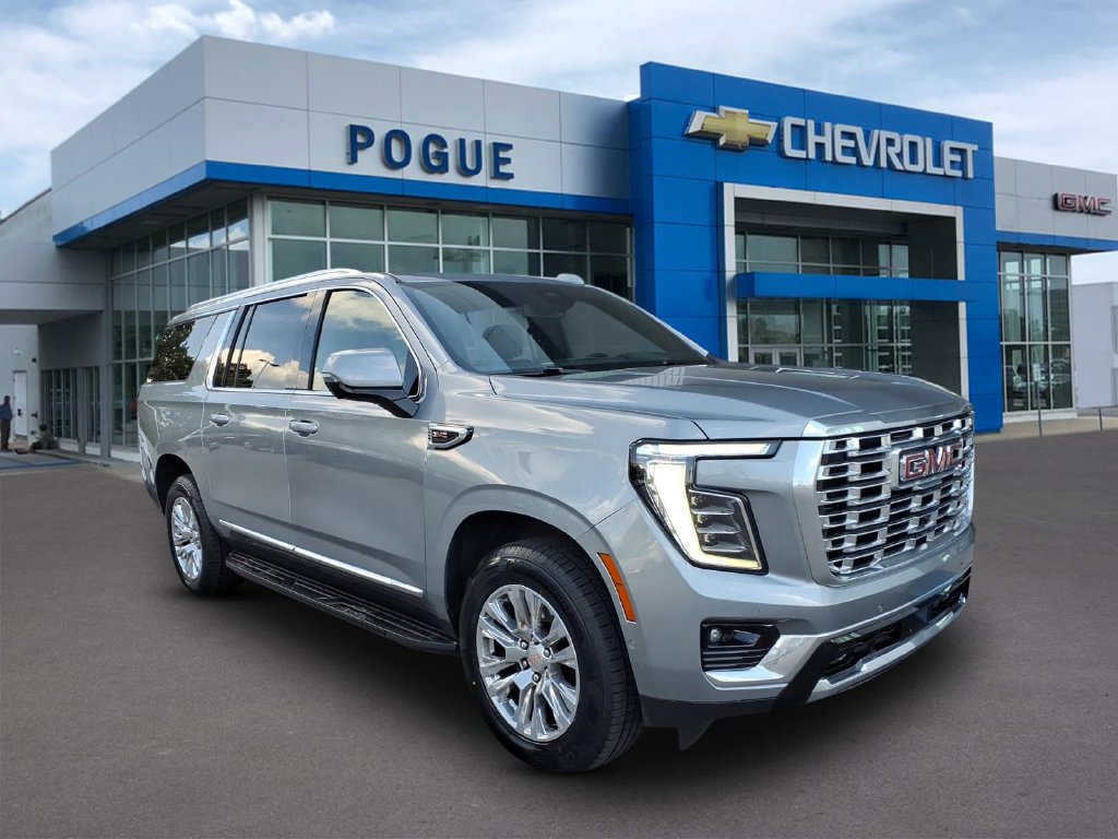 Used 2025 GMC Yukon XL Denali AWD/4WD image 1