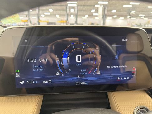 Used 2025 Chevrolet Equinox ACTIV w/ Safety and Technology Package AWD/4WD image 18