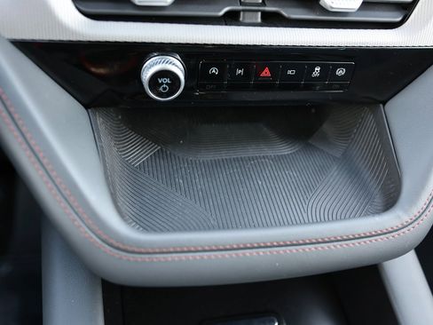 Certified 2025 Ford Explorer Active image 30