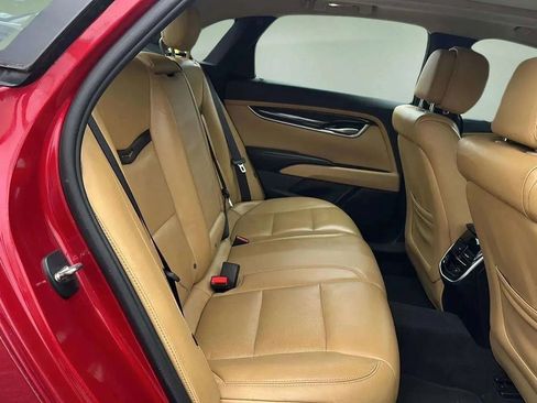 Used 2014 Cadillac XTS Luxury image 28