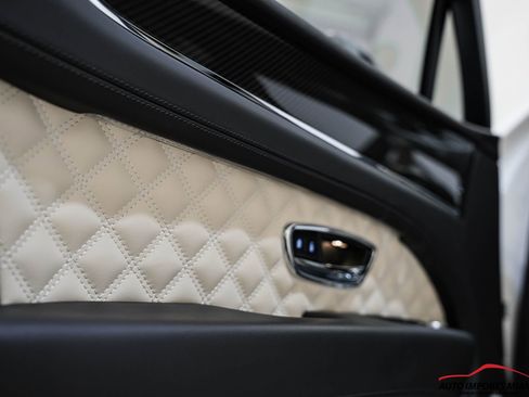 Used 2022 Bentley Bentayga Speed image 42