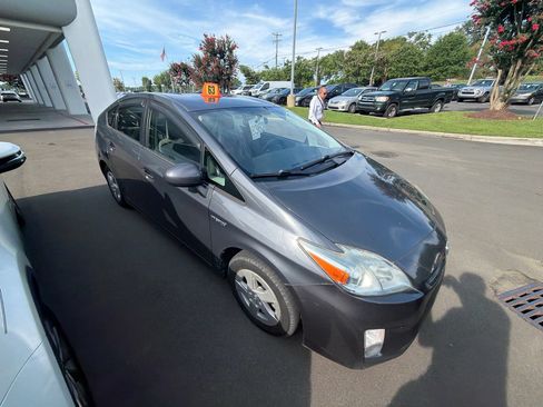 Used 2010 Toyota Prius Three FWD image 4
