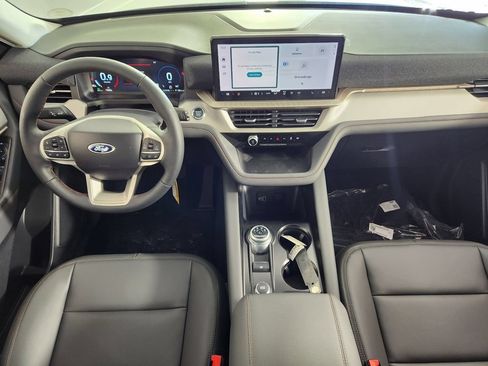 New 2026 Ford Explorer Active w/ Active Comfort Package AWD/4WD image 16