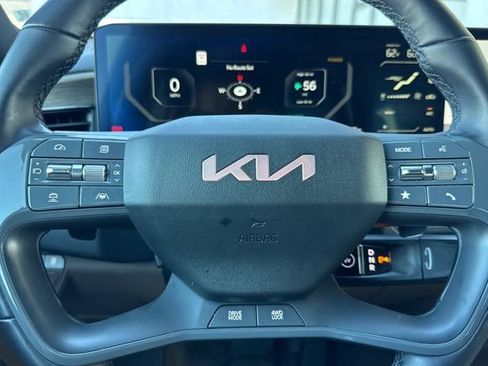Certified 2024 Kia EV9 Land AWD/4WD image 32