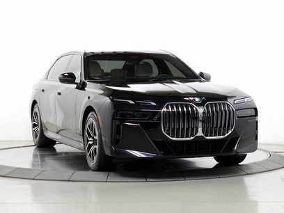 Used 2025 BMW 760i xDrive w/ Premium Package