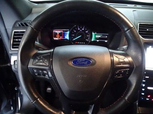 Used 2019 Ford Explorer Sport w/ Ford Safe & Smart Package AWD/4WD image 6