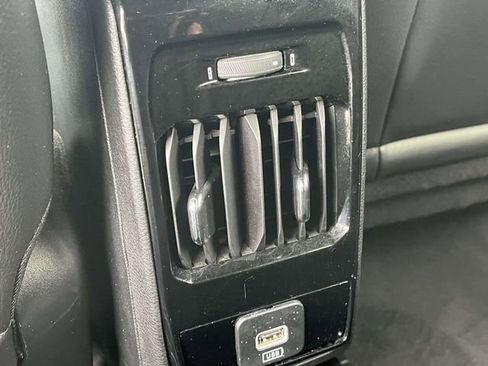 Used 2023 Jeep Compass Limited image 19