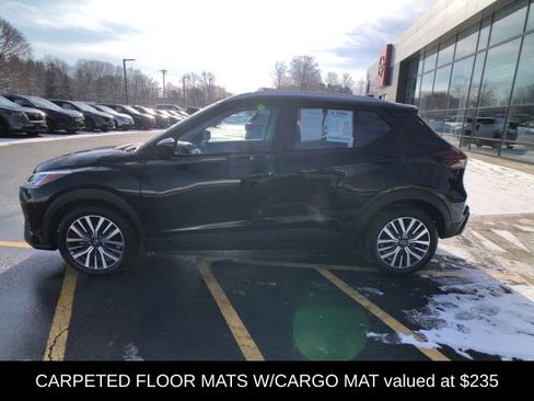 Certified 2023 Nissan Kicks SV image 3