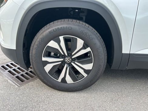 New 2026 Volkswagen Atlas SE image 52