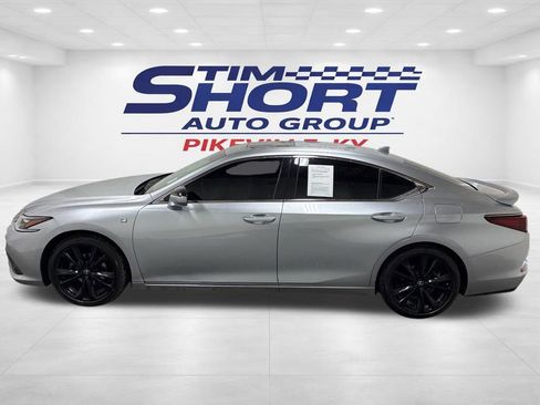 Used 2022 Lexus ES 350 F Sport image 2