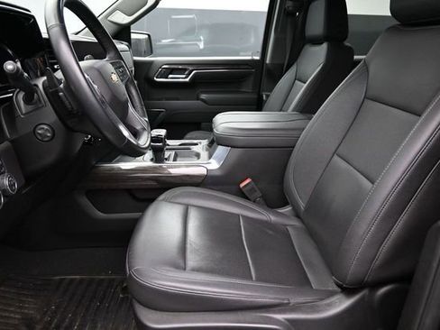 Used 2024 Chevrolet Silverado 1500 LTZ AWD/4WD image 13