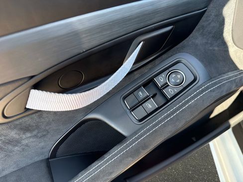 Used 2020 Porsche 718 Cayman GT4 image 14