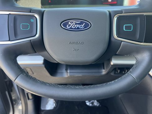 New 2026 Ford Expedition Active RWD image 9