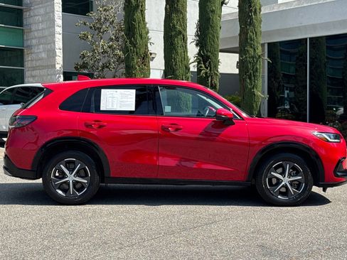 Used 2023 Honda HR-V EX-L image 3