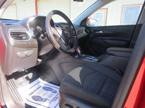 Used 2022 Chevrolet Equinox LT image 13