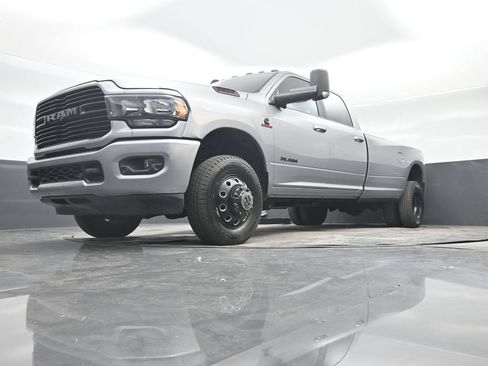 Used 2021 RAM 3500 Big Horn w/ Night Edition AWD/4WD image 10