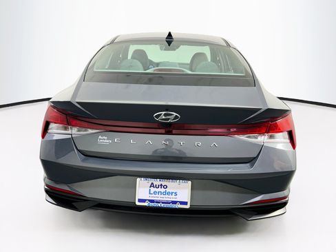 Used 2023 Hyundai Elantra SEL w/ Convenience Package FWD image 6