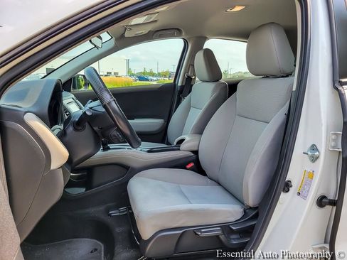 Used 2022 Honda HR-V LX image 8