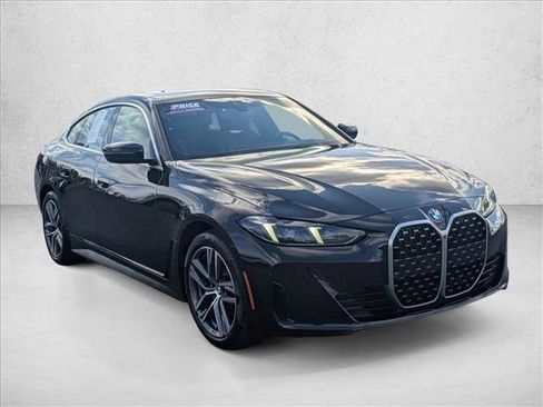 Used 2025 BMW 430i w/ Premium Package image 3