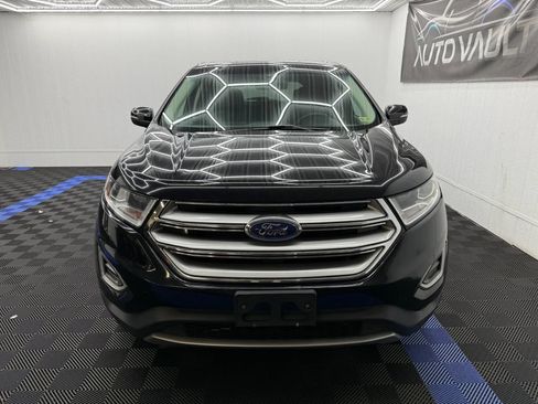Used 2018 Ford Edge Titanium AWD/4WD image 4
