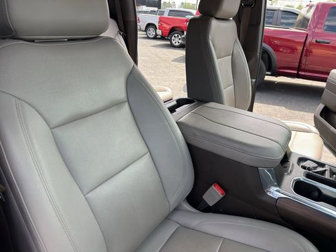 Used 2023 GMC Sierra 1500 SLT w/ SLT Premium Plus Package image 33