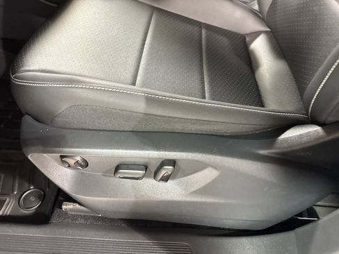 Used 2021 Volkswagen Tiguan SE AWD/4WD image 20