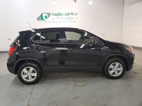Used 2019 Chevrolet Trax LS AWD/4WD image 8