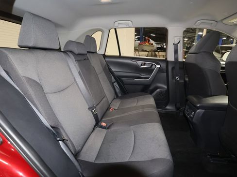 Used 2025 Toyota RAV4 XLE image 25