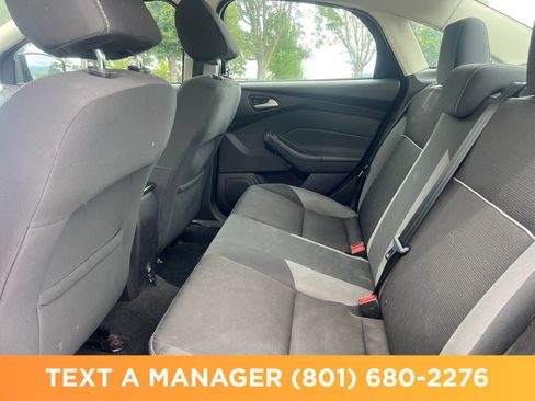 Used 2014 Ford Focus SE FWD image 14