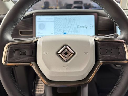 Used 2023 Rivian R1S Adventure AWD/4WD image 22