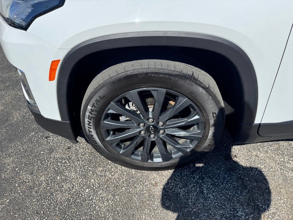Certified 2023 Chevrolet Traverse RS AWD/4WD image 30