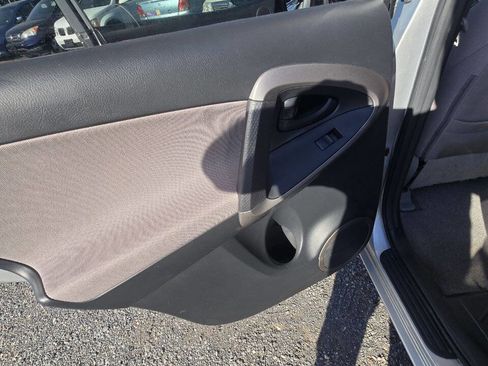 Used 2007 Toyota RAV4 2WD image 14