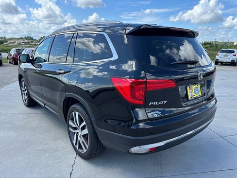 Used 2018 Honda Pilot Touring image 6