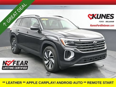 Used 2024 Volkswagen Atlas SE AWD/4WD image 1