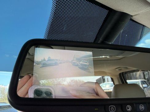 Used 2013 GMC Sierra 2500 SLT w/ SLT Convenience Package image 33